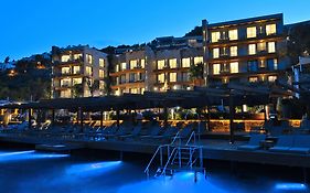 Mare Deluxe Residences & Villas